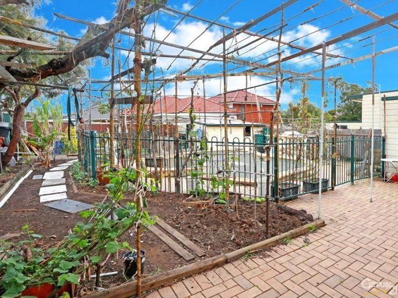 21 Clevedon Road, Hurstville NSW 2220