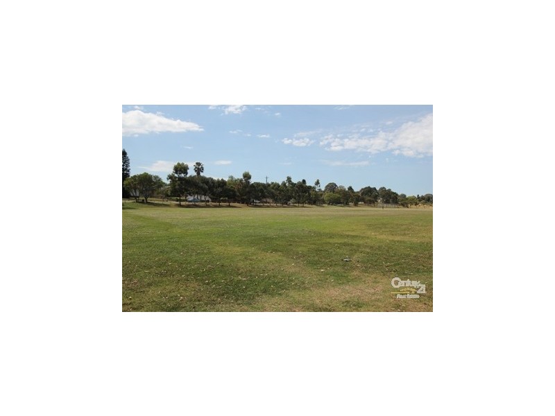 1 lawrence Street, Peakhurst NSW 2210