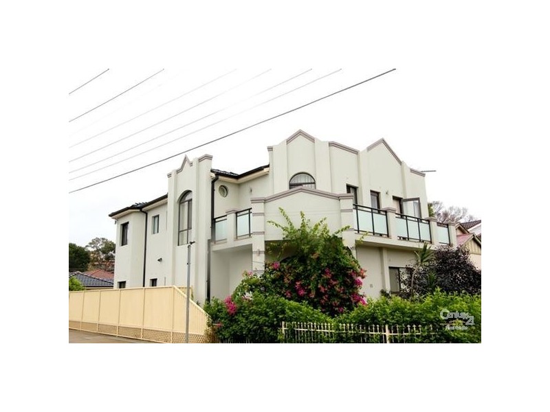 65 Wright St, Hurstville NSW 2220