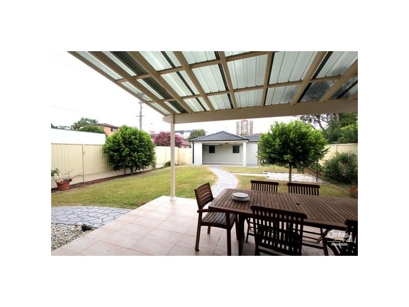 65 Wright St, Hurstville NSW 2220