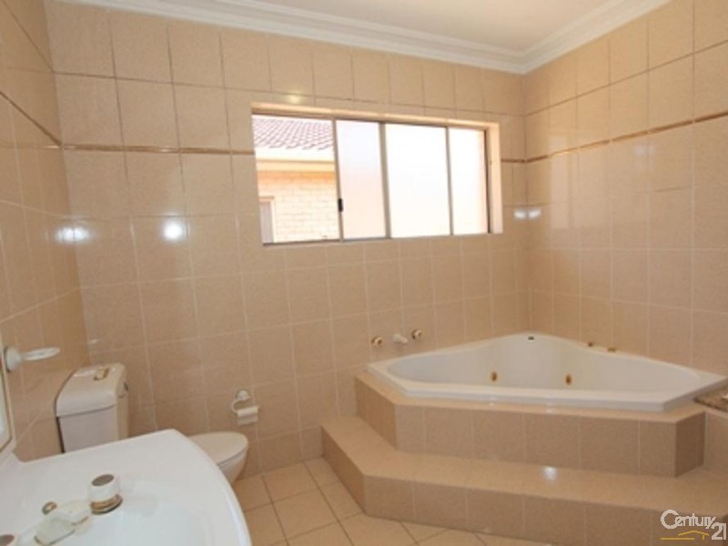 106 Dora Street, Hurstville NSW 2220