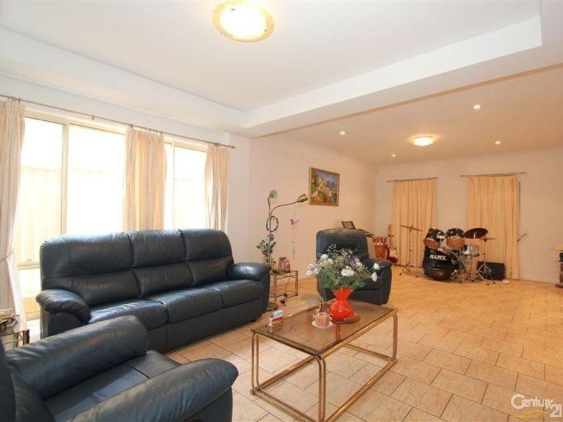 284 King Georges Road, Roselands NSW 2196