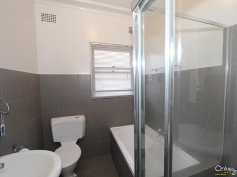 5/30 Bembridge Street, Carlton NSW 2218