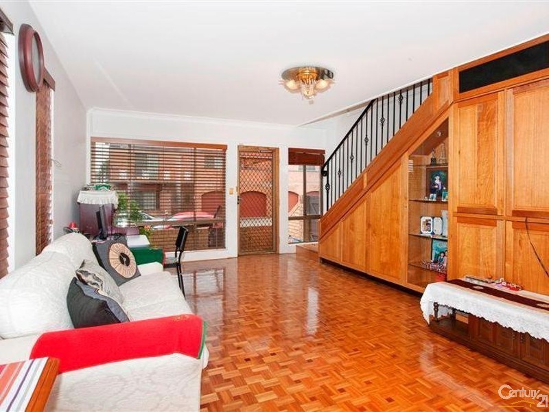 4/151 Woniora Road, Hurstville NSW 2220