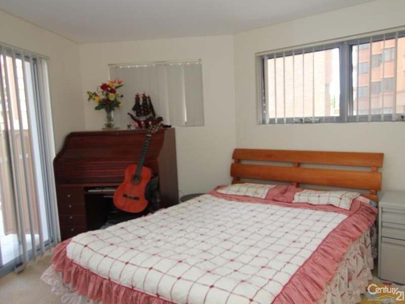 9/2-4 West Street, Hurstville NSW 2220