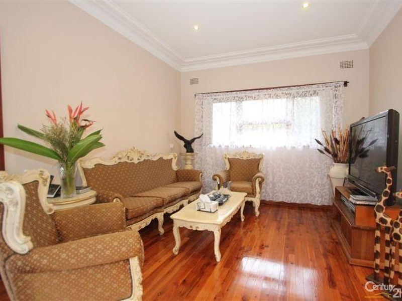 50 Kirrang Street, Beverly Hills NSW 2209