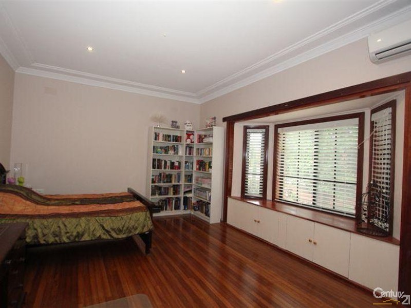 50 Kirrang Street, Beverly Hills NSW 2209