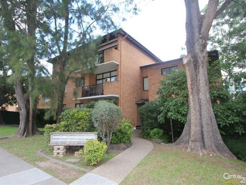 2/17 Woids Avenue, Hurstville NSW 2220