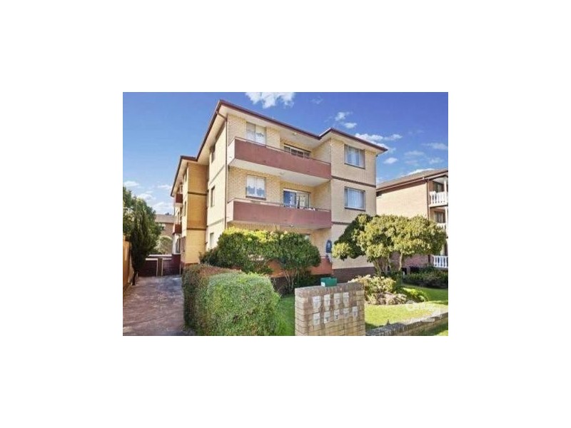 2/30-32 Gloucester St, Hurstville NSW 2220