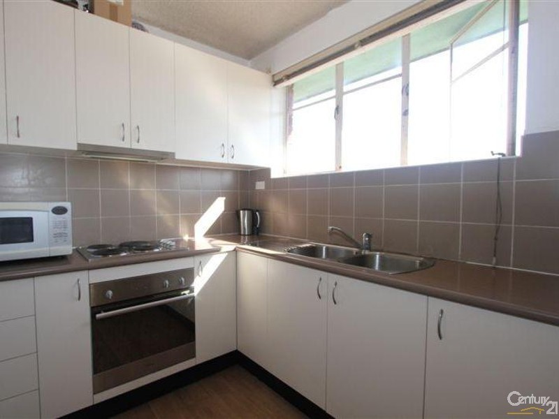 12/85 Queens Road, Hurstville NSW 2220