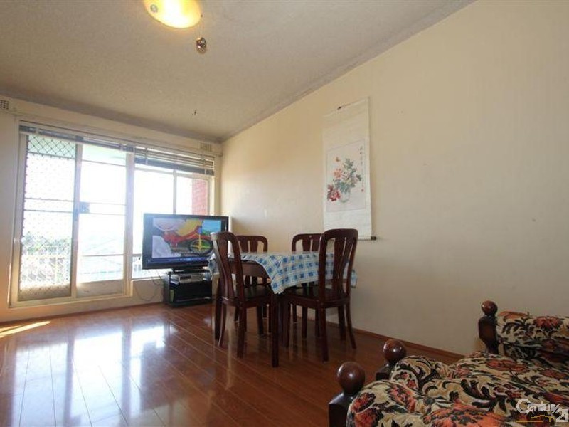 12/85 Queens Road, Hurstville NSW 2220