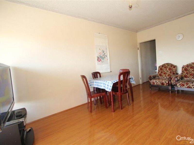 12/85 Queens Road, Hurstville NSW 2220