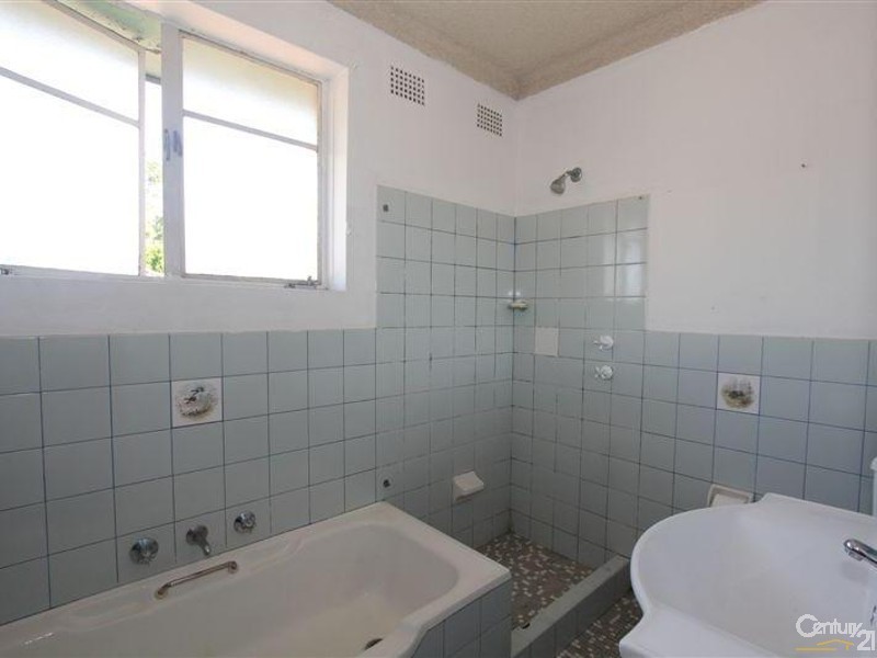 12/85 Queens Road, Hurstville NSW 2220