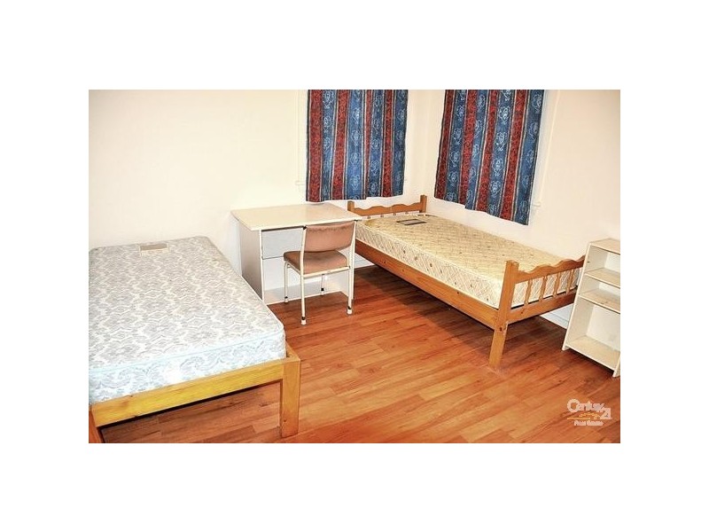 2 Mayfair Crescent, Beverly Hills NSW 2209