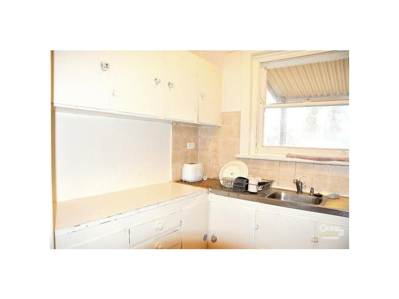 2 Mayfair Crescent, Beverly Hills NSW 2209