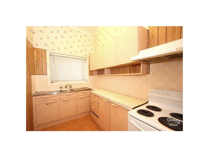 90 Fleet Street, Carlton NSW 2218