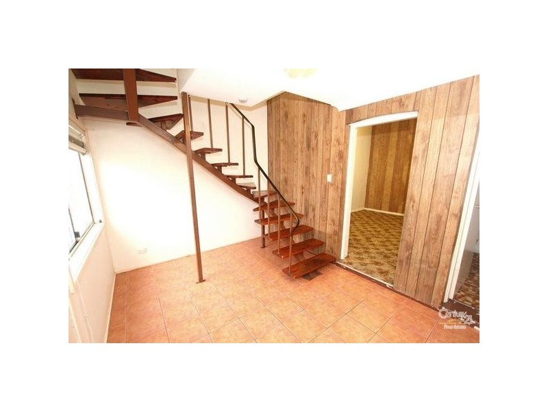 90 Fleet Street, Carlton NSW 2218