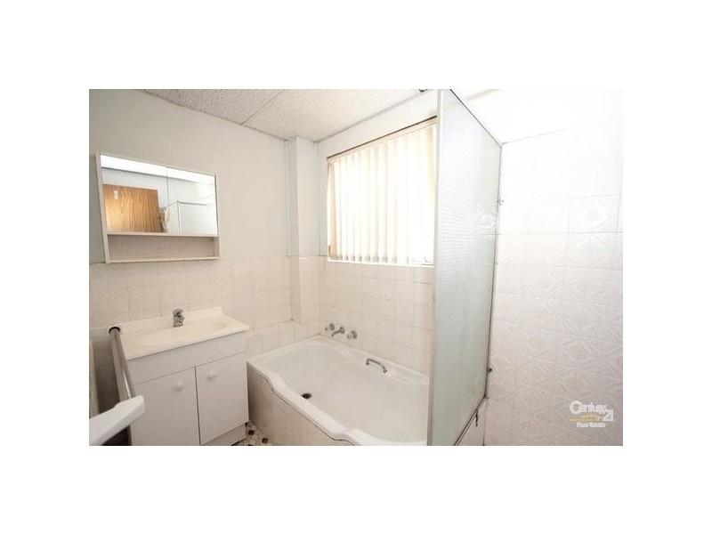 8/15 Gloucester St, Hurstville NSW 2220