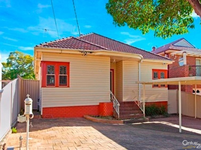 12 Unwin Street, Bexley NSW 2207