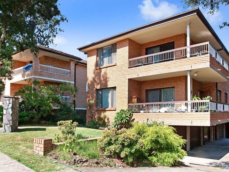 4/6 Hillcrest Avenue, Hurstville NSW 2220