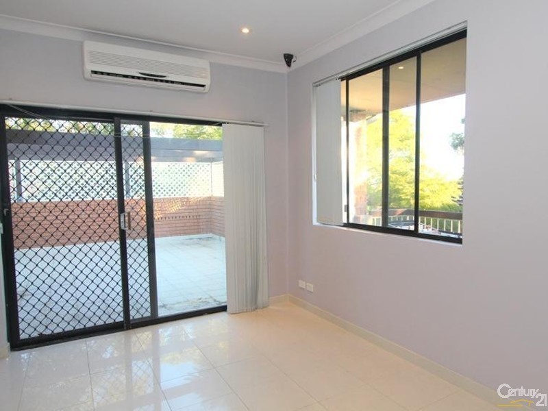 4/6 Hillcrest Avenue, Hurstville NSW 2220