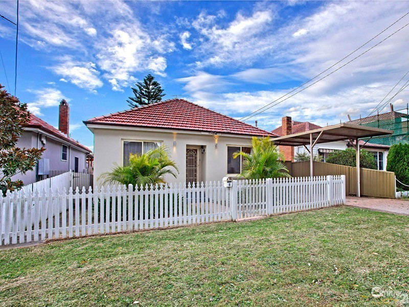 6 Anderson Road, Mortdale NSW 2223