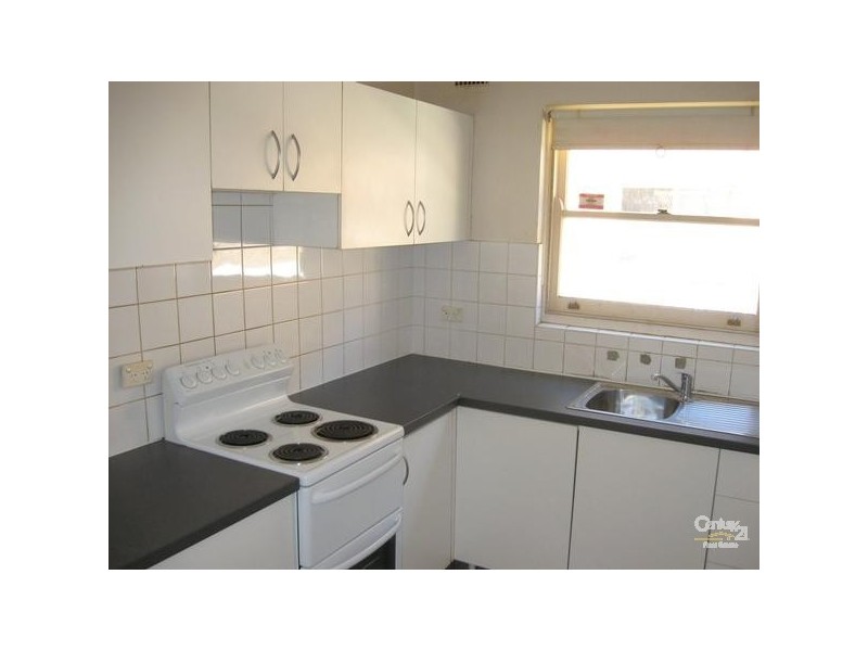 2/19 Gloucester Road, Hurstville NSW 2220