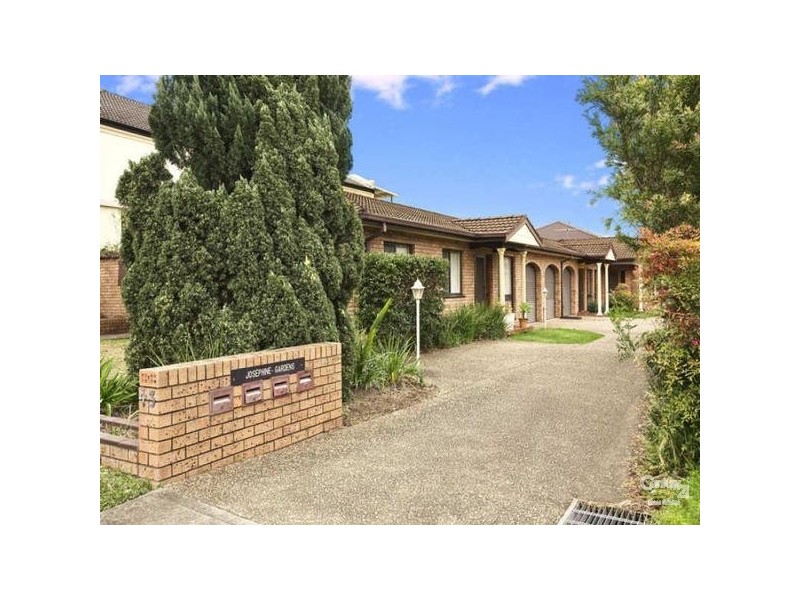 2/43 Clevedon Road, Hurstville NSW 2220