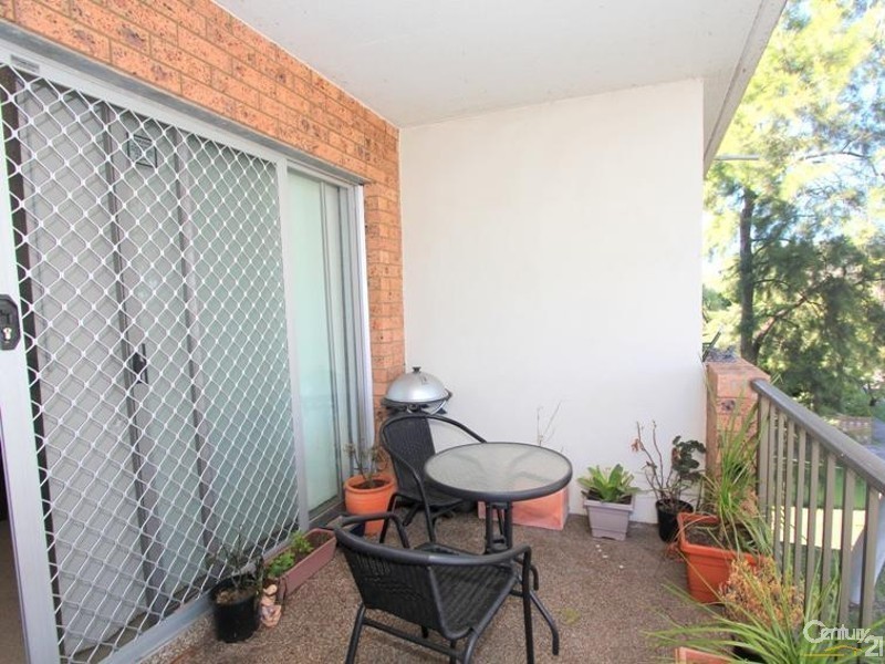 8/12-14 High Street, Carlton NSW 2218
