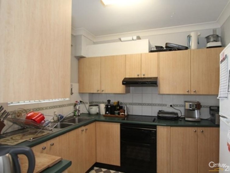 8/12-14 High Street, Carlton NSW 2218