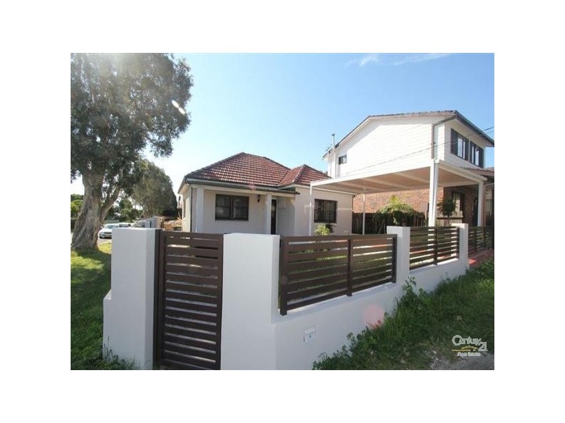 38 Barnards Avenue, Hurstville NSW 2220