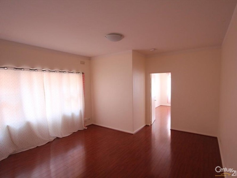 2/63 Albert Cres, Burwood NSW 2134