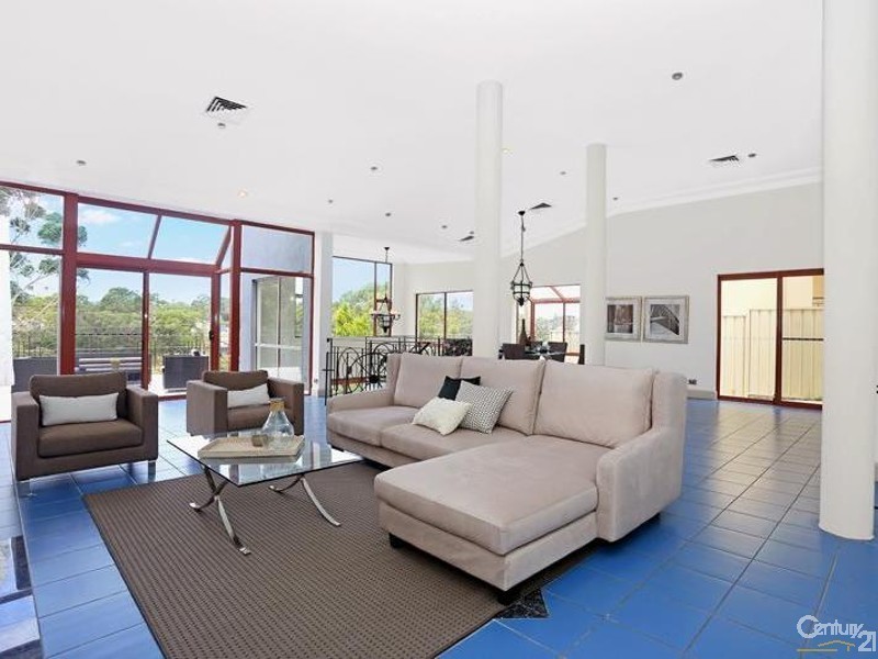 18 Kyle Pde, Kyle Bay NSW 2221