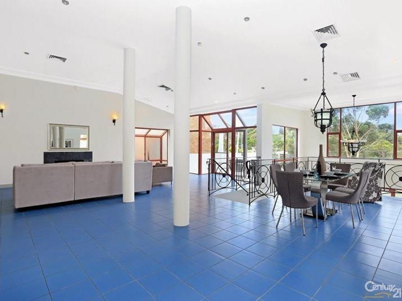 18 Kyle Pde, Kyle Bay NSW 2221