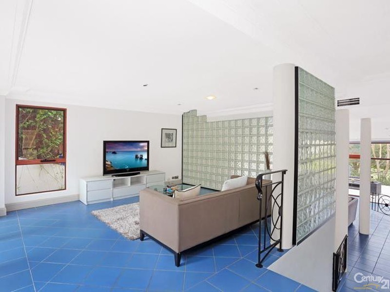 18 Kyle Pde, Kyle Bay NSW 2221