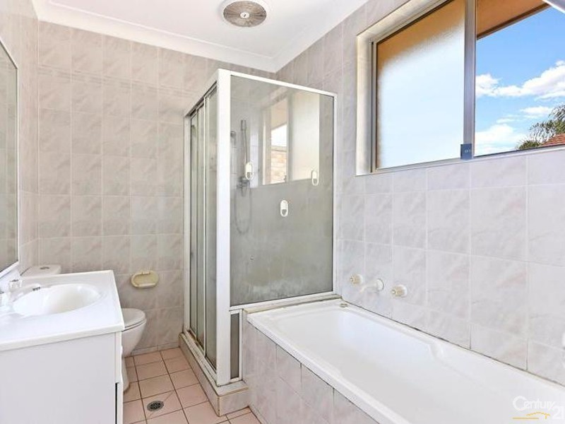 2/94 Woniora Road, Hurstville NSW 2220