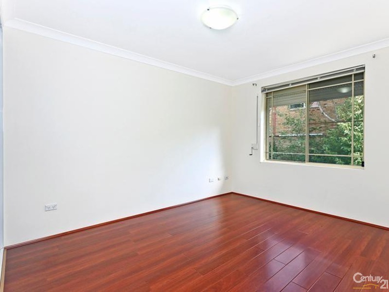 2/94 Woniora Road, Hurstville NSW 2220