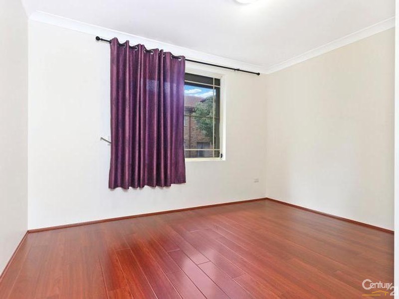 2/94 Woniora Road, Hurstville NSW 2220