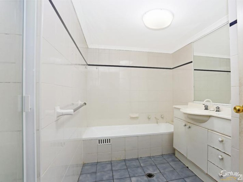 2/1-5a The Avenue, Hurstville NSW 2220