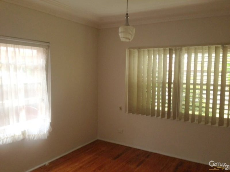 44 Welfare Ave, Beverly Hills NSW 2209