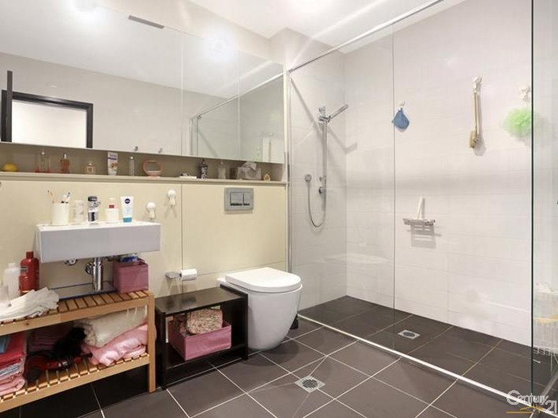 A513/19 Baywater Drive, Wentworth Point NSW 2127