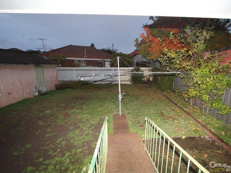 42 Forsyth Street, Kingsgrove NSW 2208