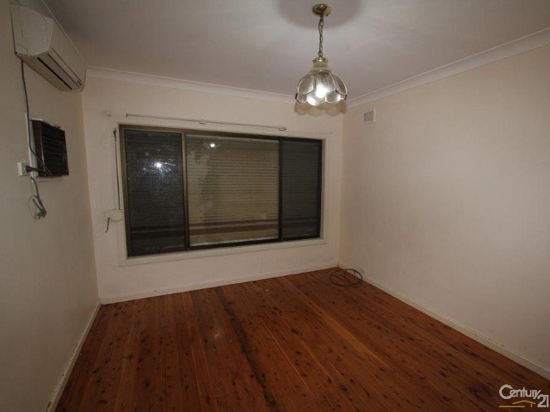 42 Forsyth Street, Kingsgrove NSW 2208