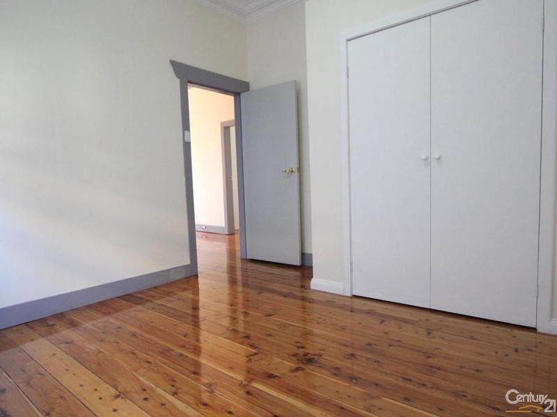 152 WONIORA ROAD, South Hurstville NSW 2221