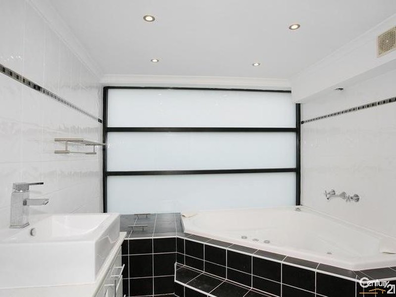 1/2 WILLISON ROAD, Carlton NSW 2218