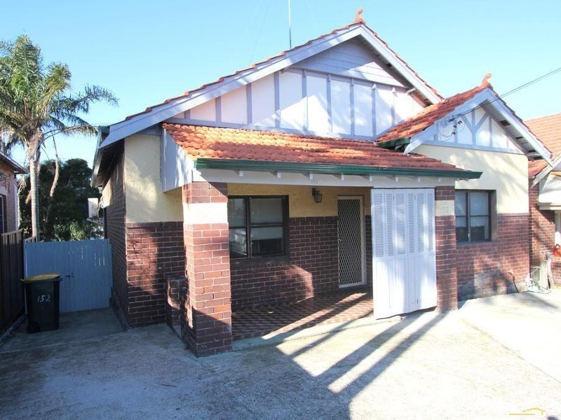 152 WONIORA ROAD, South Hurstville NSW 2221