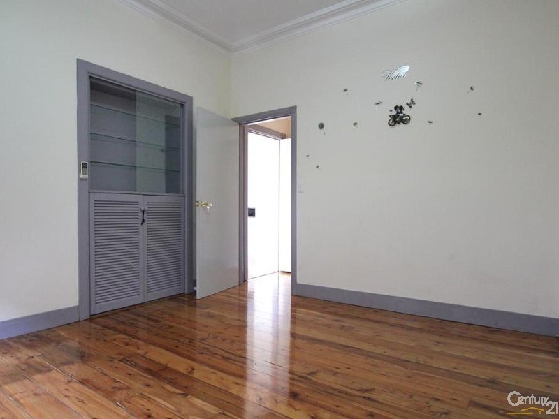 152 WONIORA ROAD, South Hurstville NSW 2221