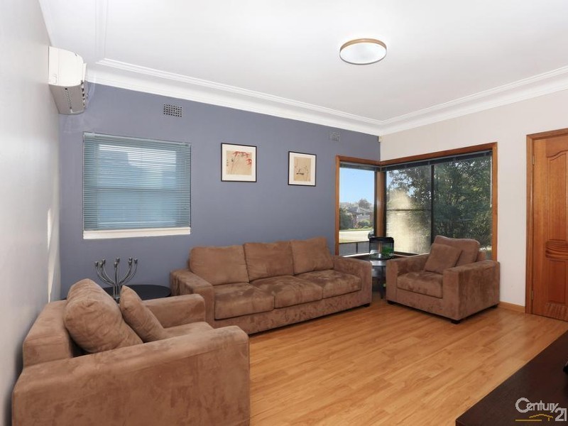 18 Low Street, Hurstville NSW 2220