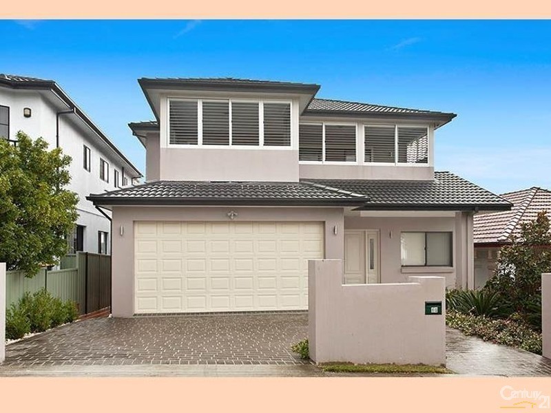 10 LYNESTA AVENUE, Bexley North NSW 2207