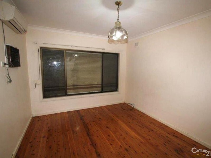 42 FORSYTH STREET, Kingsgrove NSW 2208